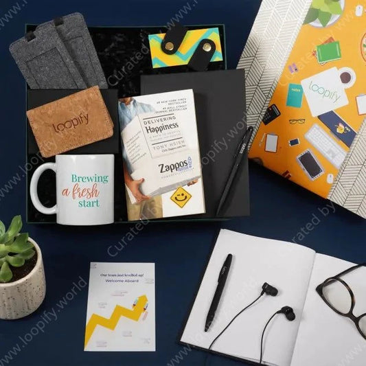 Luxe Globetrotter Gift Hamper