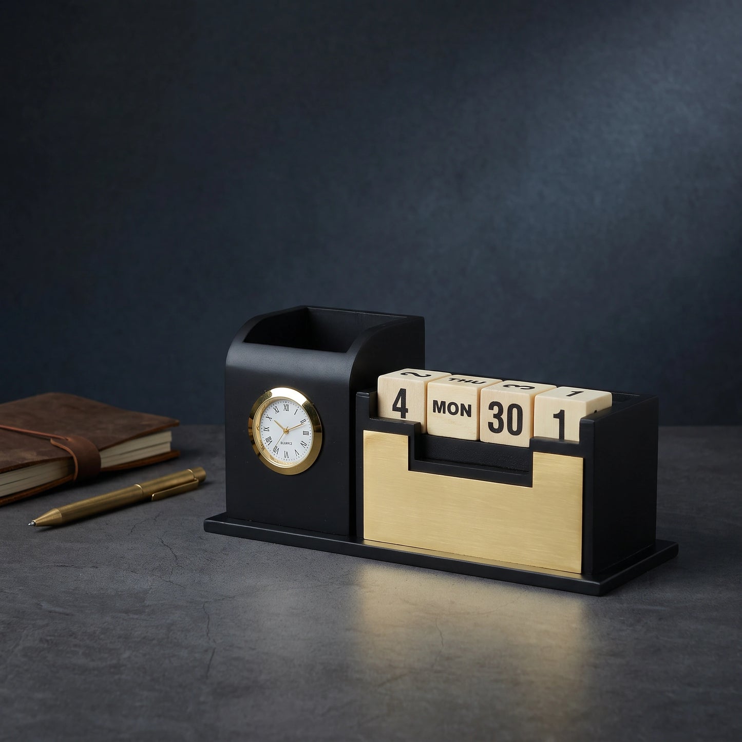 Desk Sync Clock & Pen Holder - Loopify