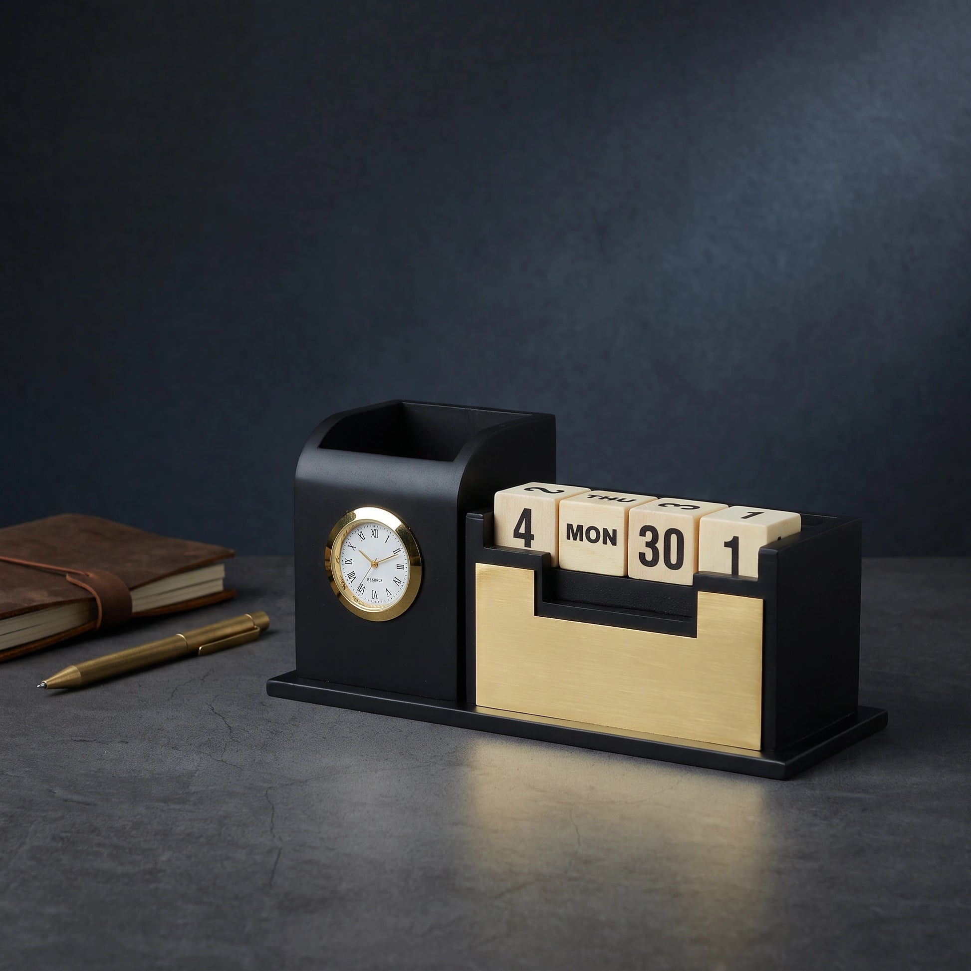 Desk Sync Clock & Pen Holder - Loopify