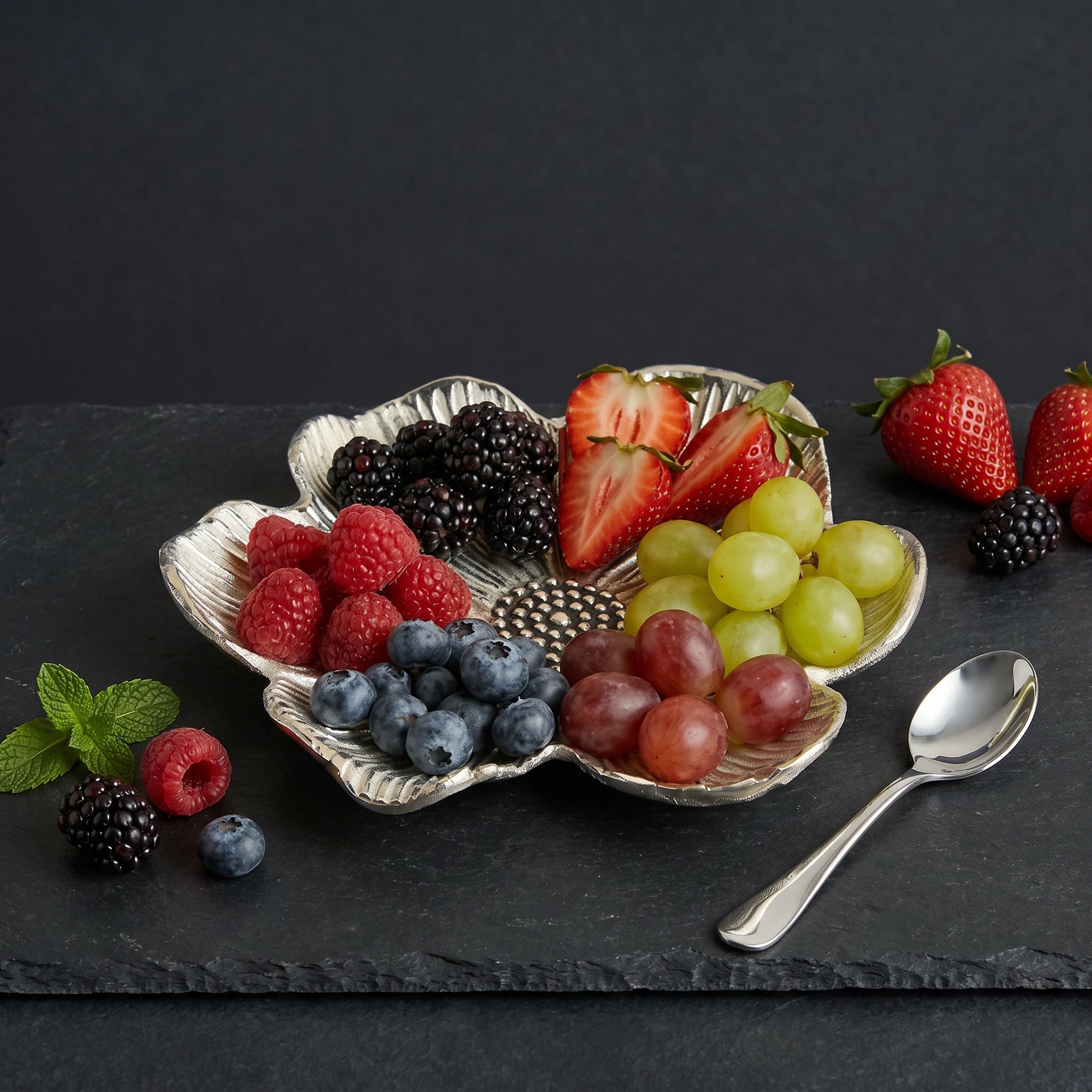 Floral Metal Serving Tray - Loopify