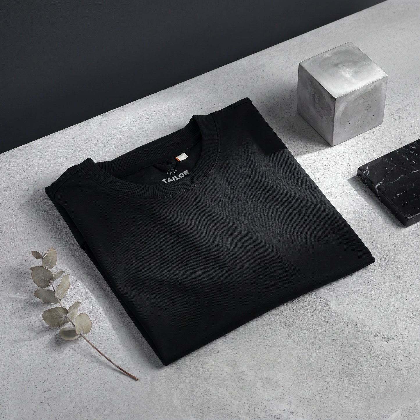 Laidback Oversized Black Tee - Loopify
