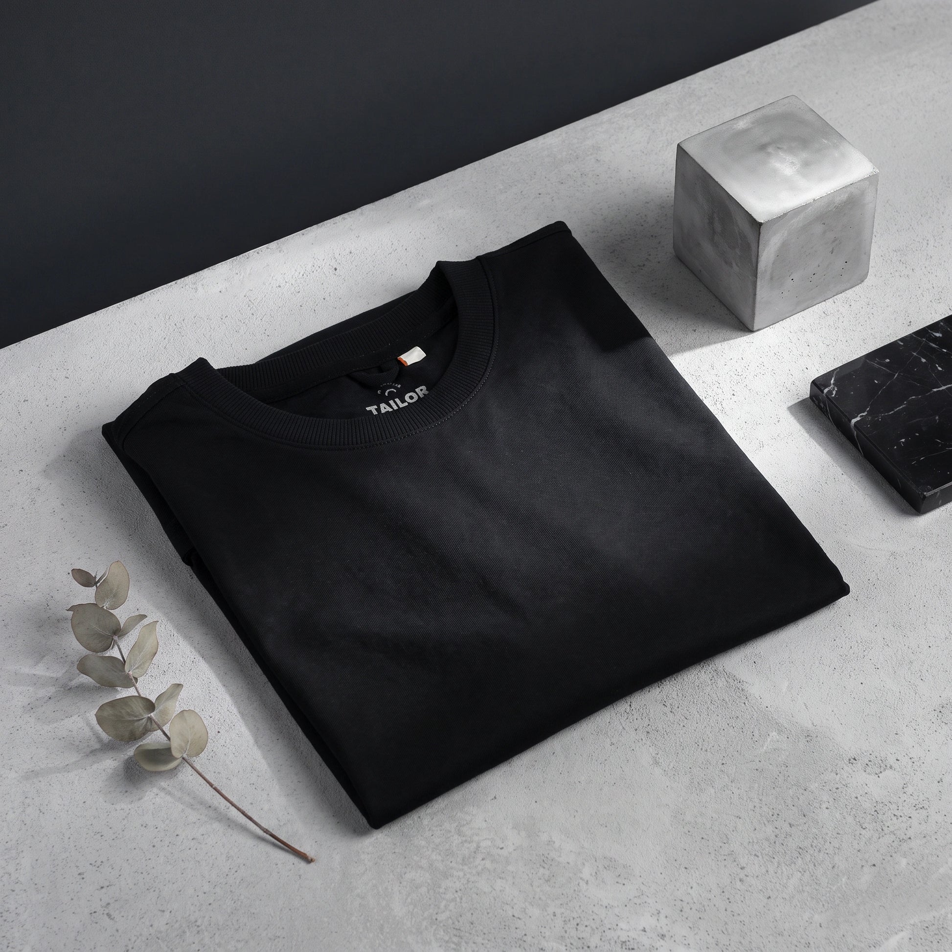 Laidback Oversized Black Tee - Loopify
