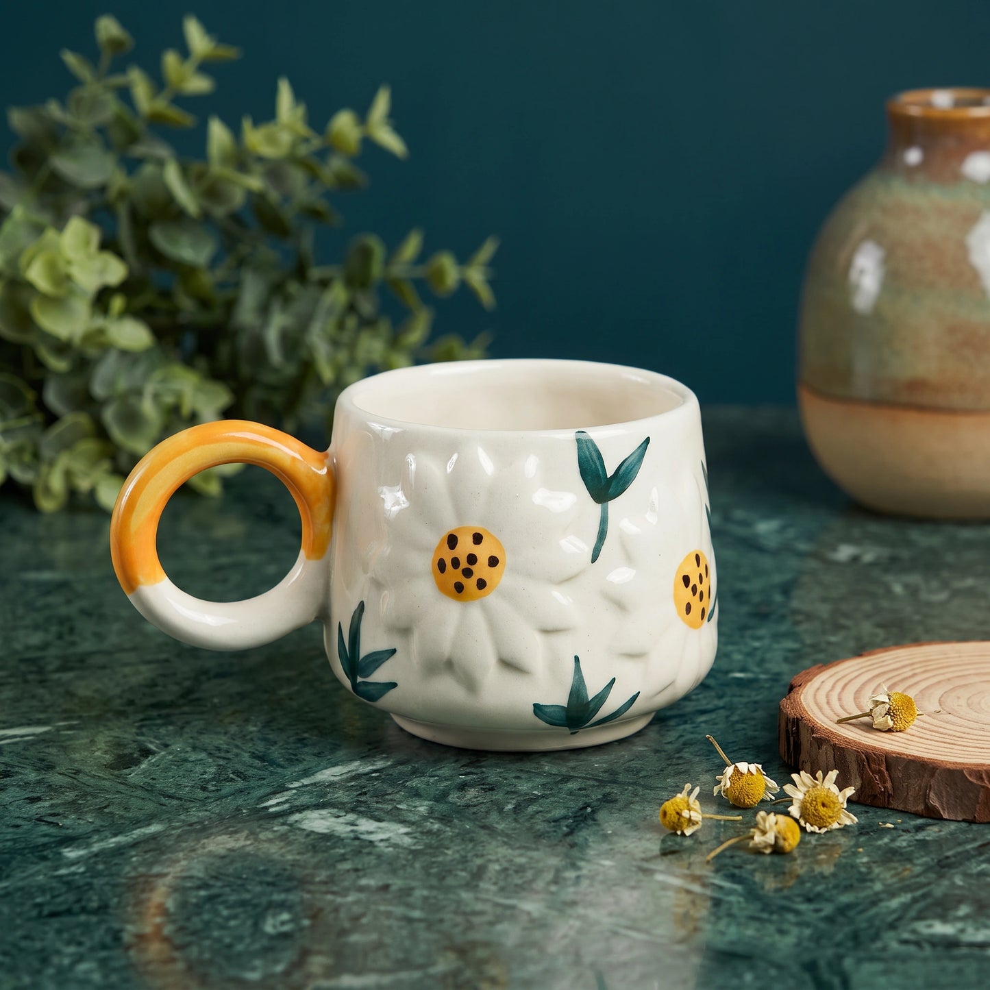 Daisy Vibrant Mug - Loopify
